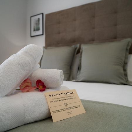 Aac Malaga - Apartamento Con Terraza, Muy Amplio, Totalmente Equipado, Cerca Del Centro Y Nuevo! Szoba fotó