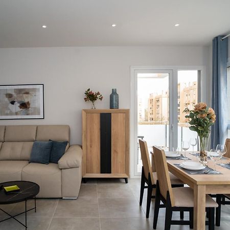 Aac Malaga - Apartamento Con Terraza, Muy Amplio, Totalmente Equipado, Cerca Del Centro Y Nuevo! Szoba fotó