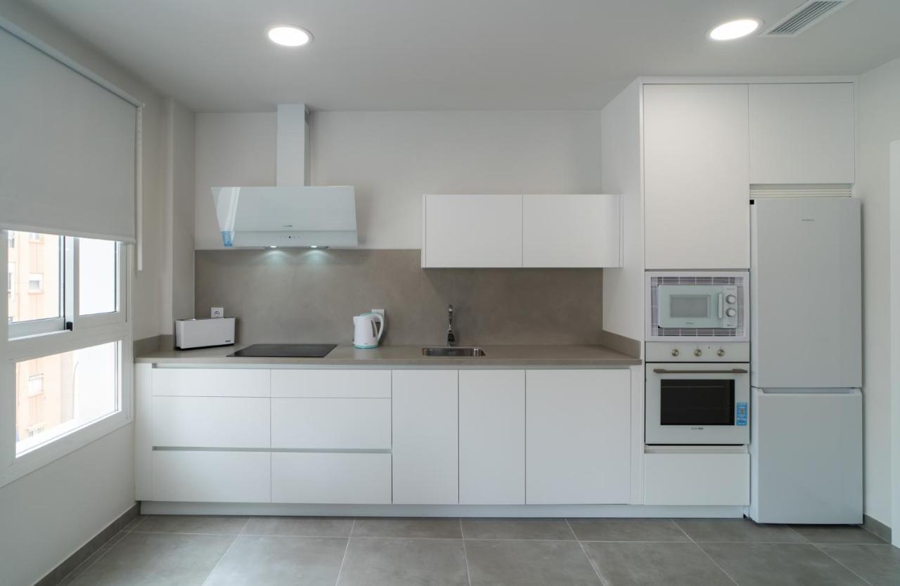 Aac Malaga - Apartamento Con Terraza, Muy Amplio, Totalmente Equipado, Cerca Del Centro Y Nuevo! Kültér fotó