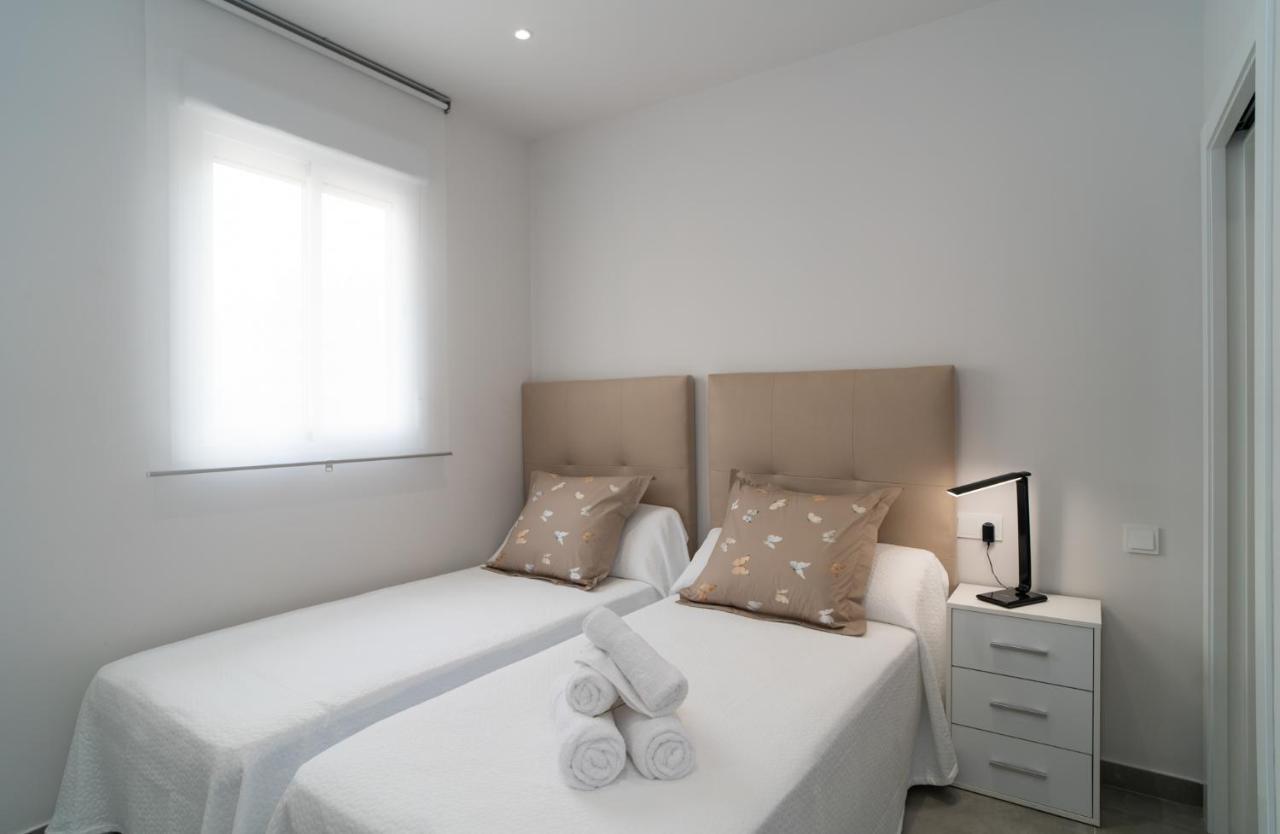 Aac Malaga - Apartamento Con Terraza, Muy Amplio, Totalmente Equipado, Cerca Del Centro Y Nuevo! Kültér fotó