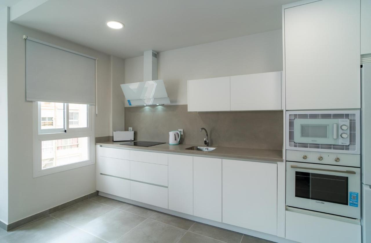 Aac Malaga - Apartamento Con Terraza, Muy Amplio, Totalmente Equipado, Cerca Del Centro Y Nuevo! Kültér fotó