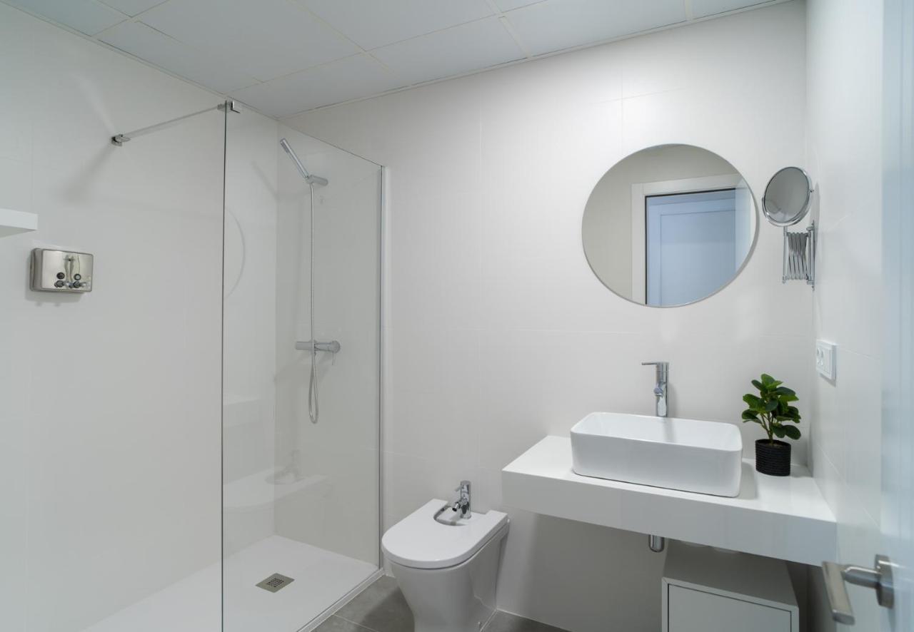 Aac Malaga - Apartamento Con Terraza, Muy Amplio, Totalmente Equipado, Cerca Del Centro Y Nuevo! Kültér fotó