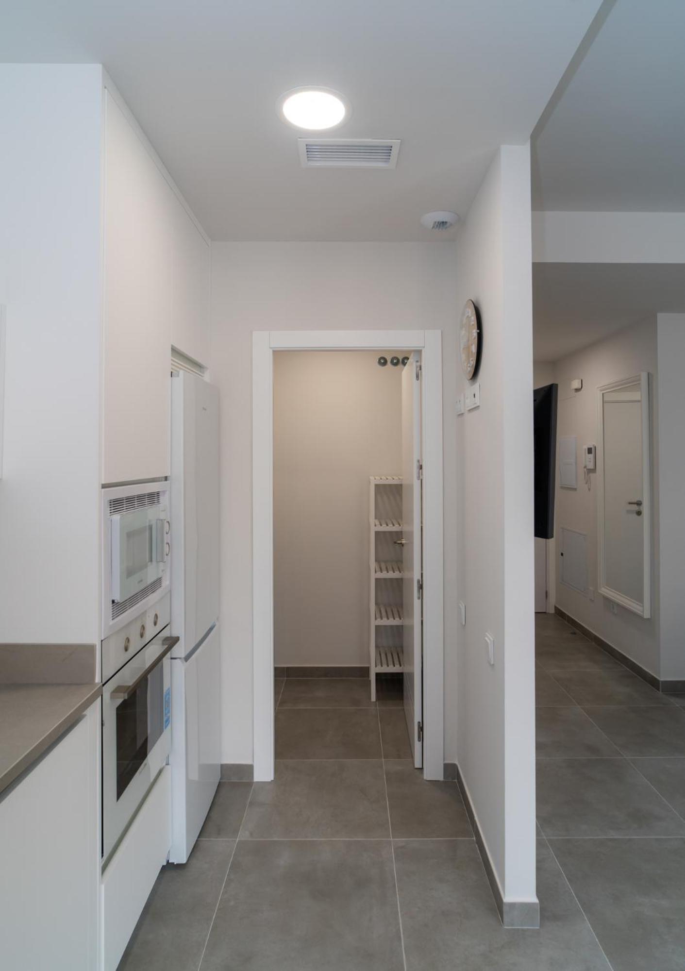 Aac Malaga - Apartamento Con Terraza, Muy Amplio, Totalmente Equipado, Cerca Del Centro Y Nuevo! Szoba fotó