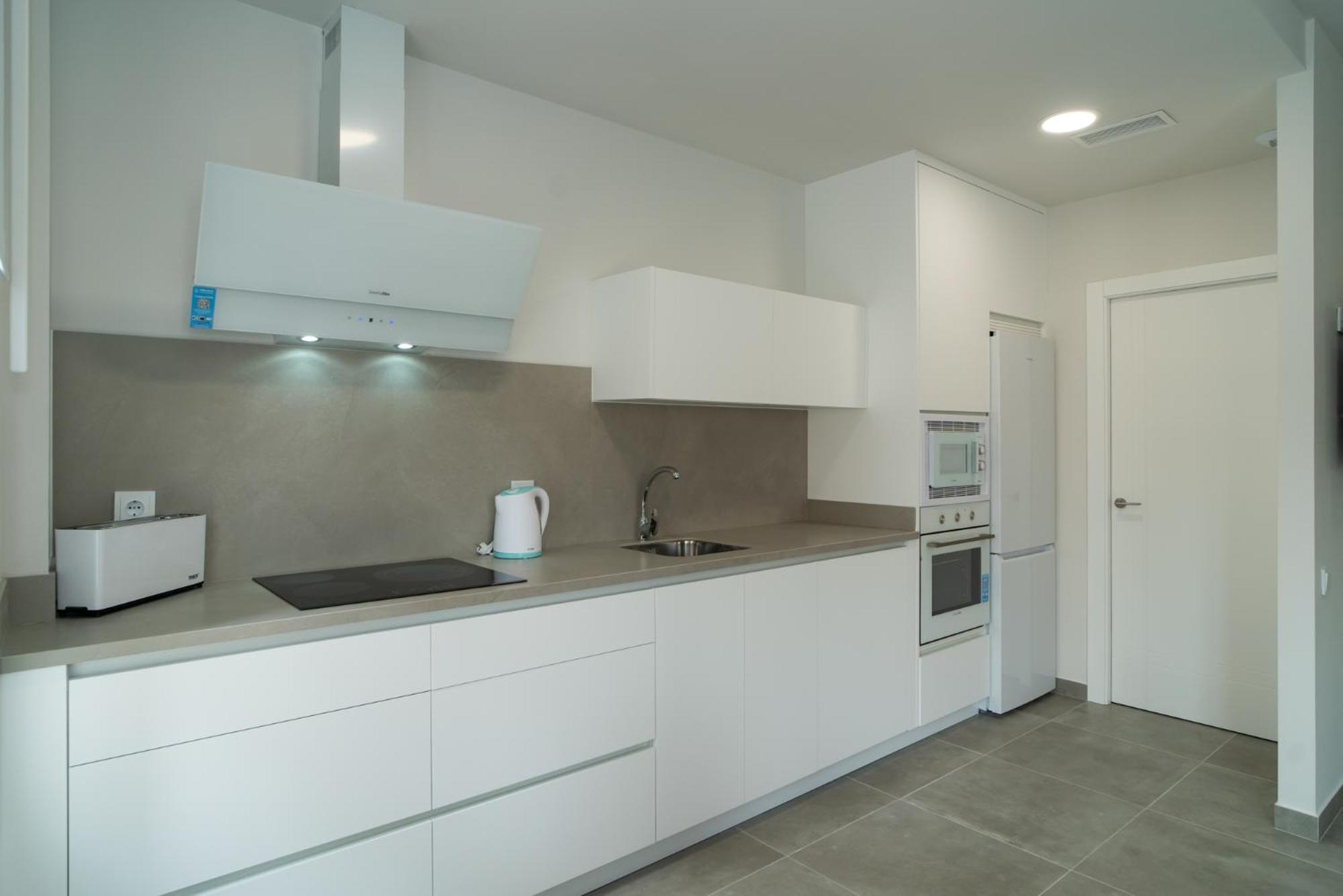 Aac Malaga - Apartamento Con Terraza, Muy Amplio, Totalmente Equipado, Cerca Del Centro Y Nuevo! Szoba fotó